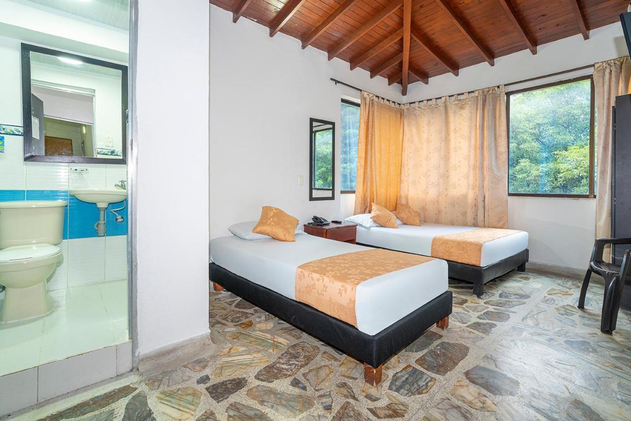 Hotel Barcelona Estadio Medellin Luaran gambar